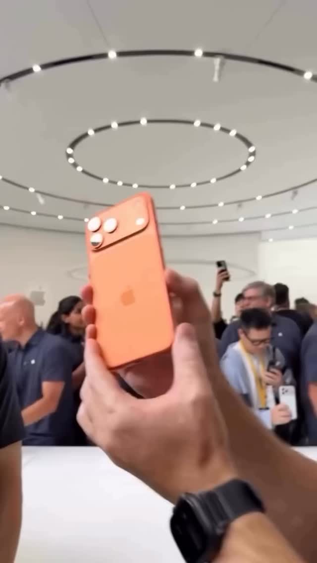 New iPhone 17 Pro Max 🍊🍊🍊🍊🍊